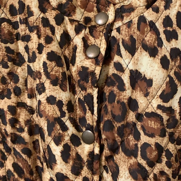 NEW DIRECTIONS Snap Up Front Vest size Medium - Picture 7 of 16